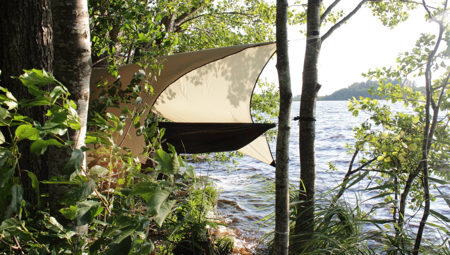 Мы спим в гамаках